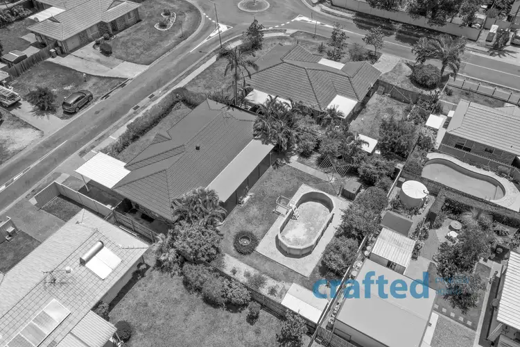 38 Bottlebrush Drive, Regents Park QLD 4118
