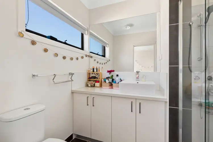Sixth view of Homely unit listing, 2/15 Jardine (2 Portofino Crescent) Drive, Fraser Rise VIC 3336