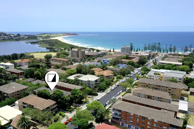 Third view of Homely apartment listing, 4/66 Howard Avenue, Dee Why NSW 2099