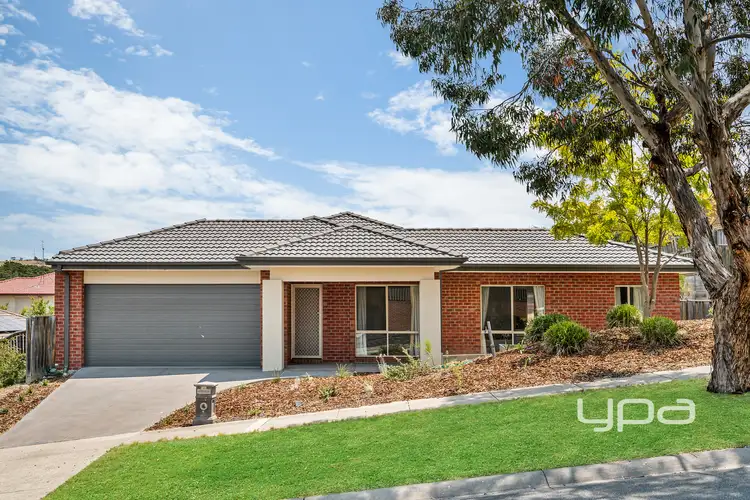 11 Windsor Rise, Sunbury VIC 3429