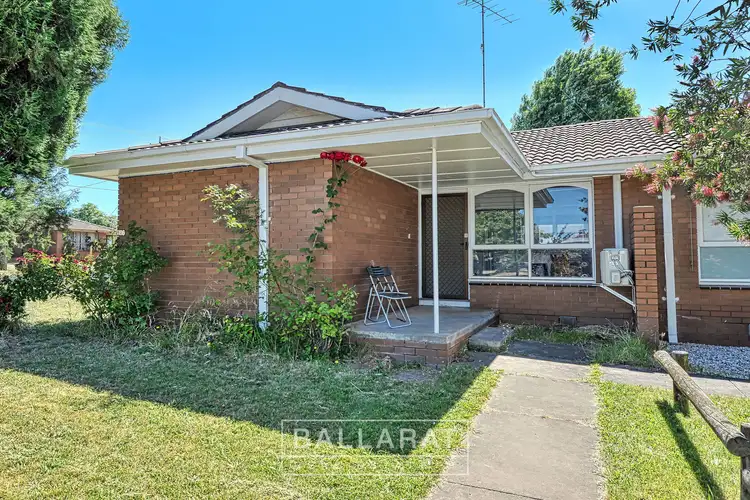 Main view of Homely unit listing, 1/1106 Grevillea Road, Wendouree VIC 3355