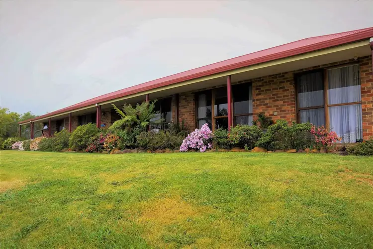 Second view of Homely house listing, 50 Hilsley Court, Toongabbie VIC 3856