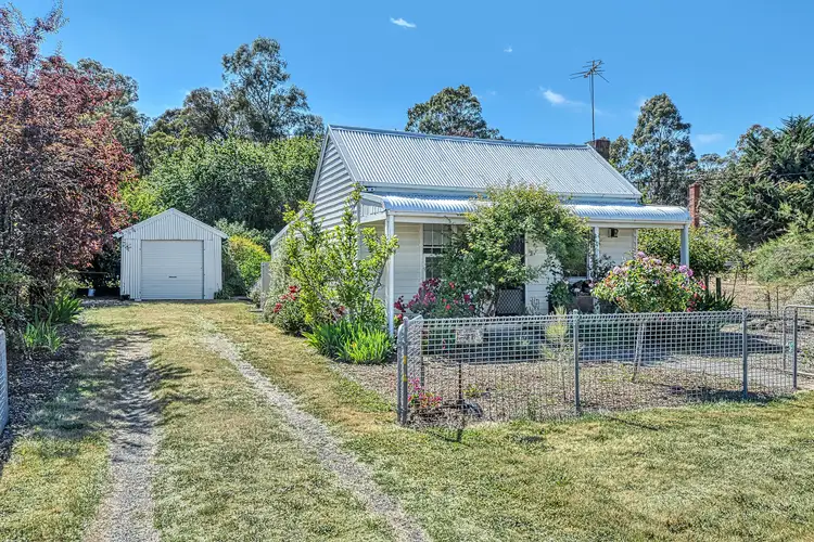21 Olinda Street, Beaufort VIC 3373