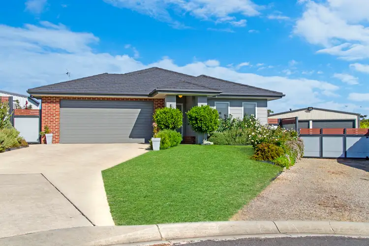 8 Corinne Court, Portland VIC 3305