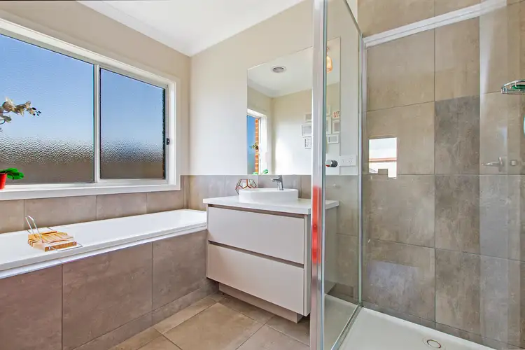 Sixth view of Homely house listing, 8 Corinne Court, Portland VIC 3305