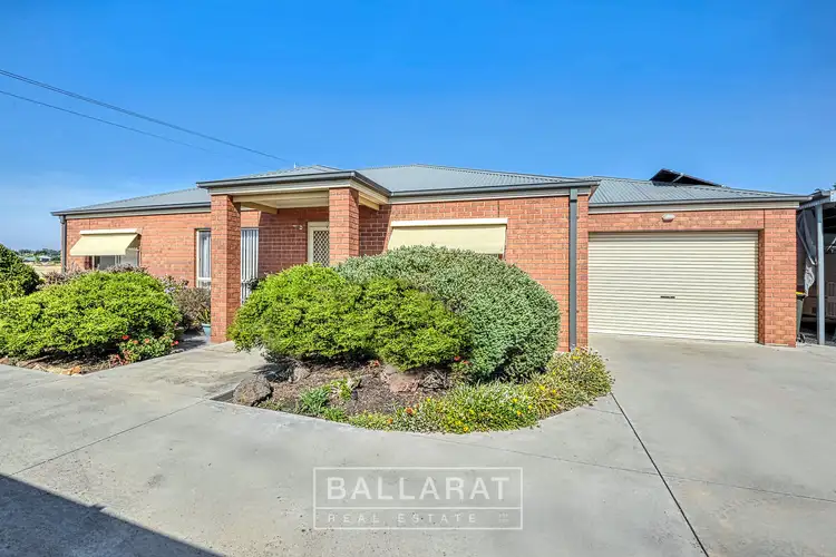 Main view of Homely unit listing, 1/16 East Field Street, Maryborough VIC 3465