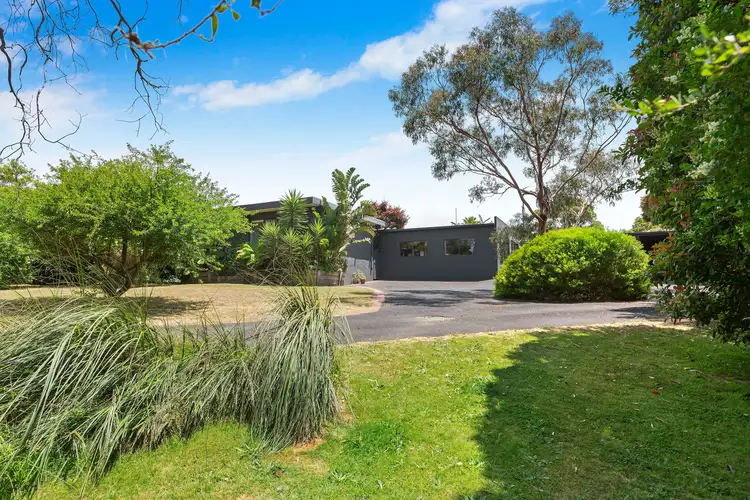 61 Walkers Road, Mount Eliza VIC 3930