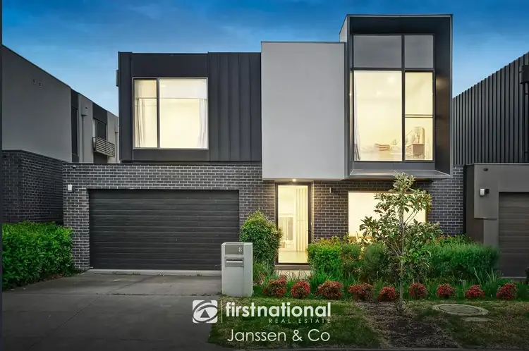 8 Moreton Close, Kew VIC 3101