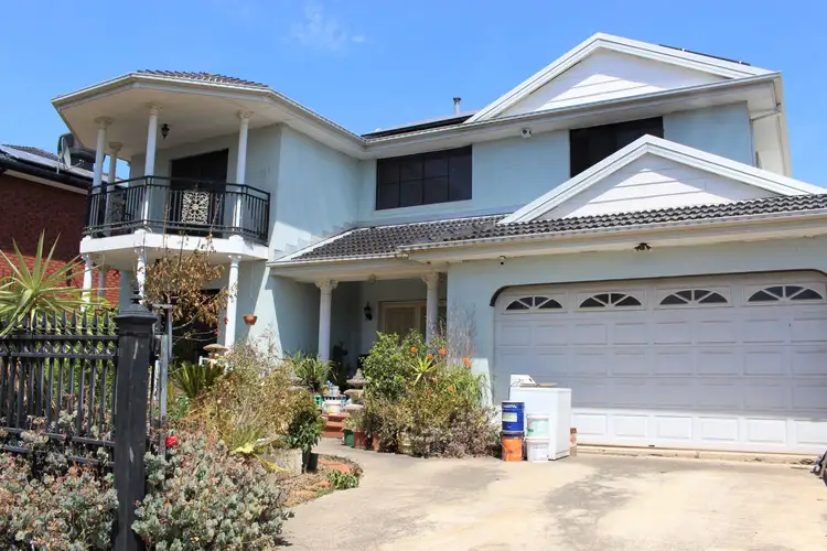 11 Dantum Grove, Braybrook VIC 3019