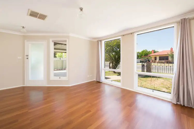 Fifth view of Homely unit listing, 1/190 Lawrence Street, Wodonga VIC 3690