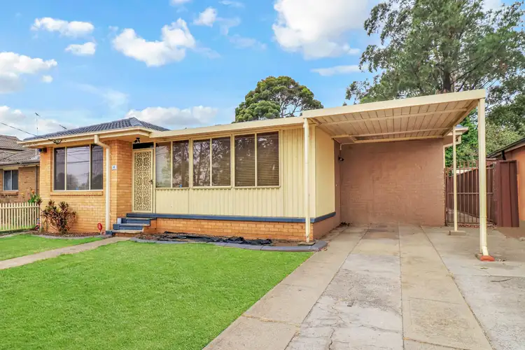 4 Caramar Street, Dharruk NSW 2770