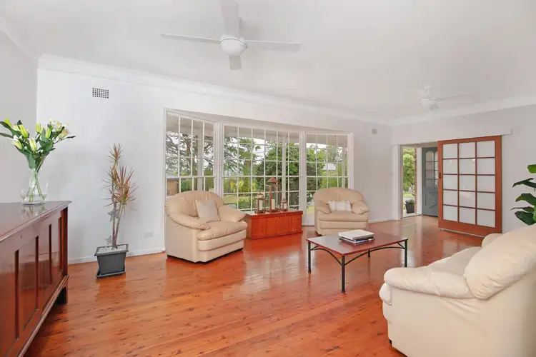1 Banyeena Place, Belrose NSW 2085