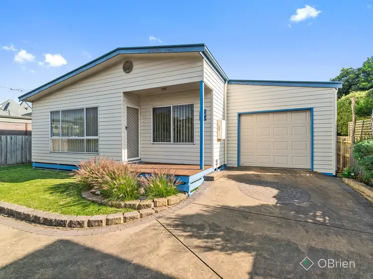 2/39 Genista Street, San Remo VIC 3925