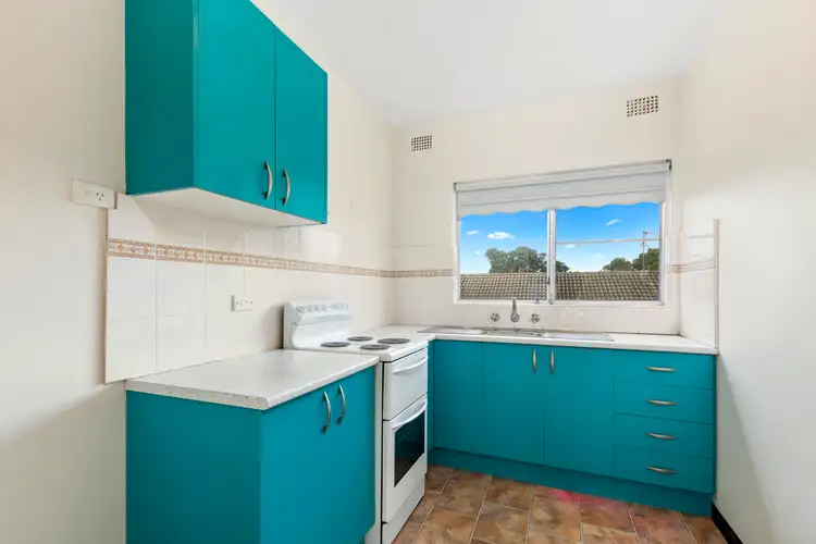 Third view of Homely unit listing, 2/102 Cawley Street, Bellambi NSW 2518
