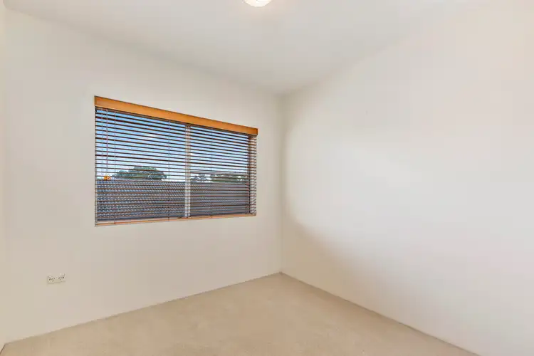 Fourth view of Homely unit listing, 2/102 Cawley Street, Bellambi NSW 2518