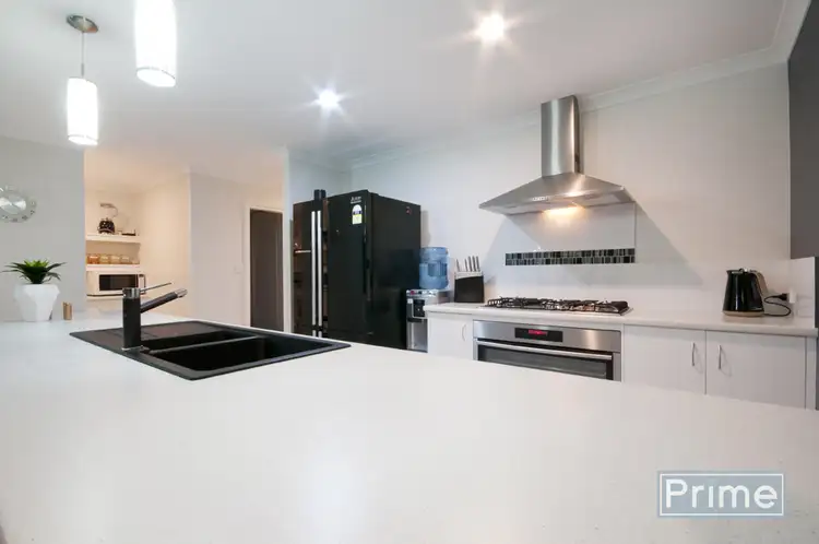 Sixth view of Homely house listing, 8 Vaughan Vista, Lange WA 6330