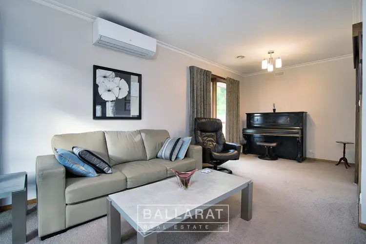 Third view of Homely house listing, 5 Yvonne Street, Wendouree VIC 3355
