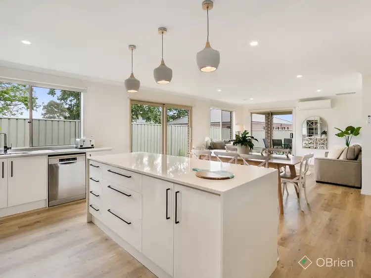 21 William Road, Carrum Downs VIC 3201