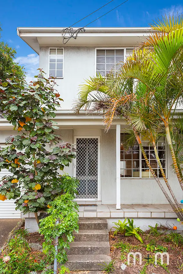 2/1 Popes Road, Woonona NSW 2517