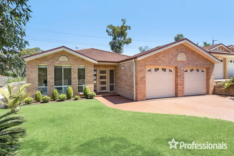 11 Parkwood Drive, Menai NSW 2234