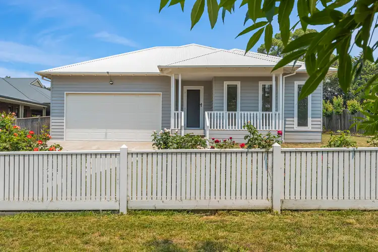 77 Main Street, Gordon VIC 3345
