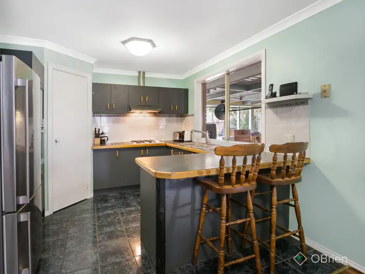 Fifth view of Homely house listing, 6 Tasman Court, Carrum Downs VIC 3201