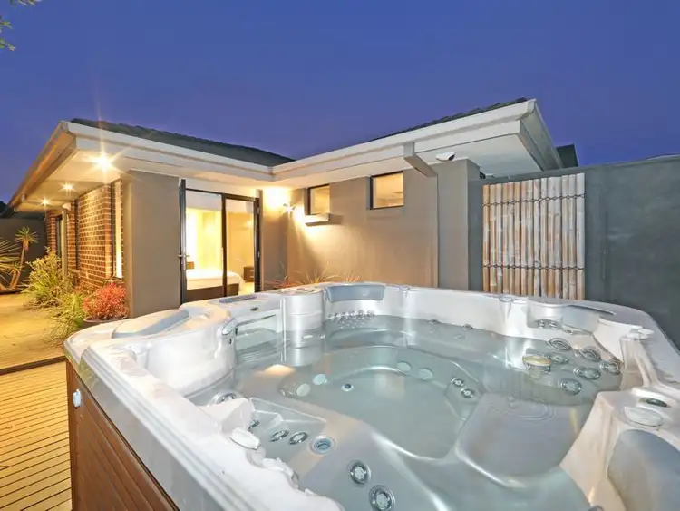 Second view of Homely house listing, 5 Banyalla Place, Rowville VIC 3178