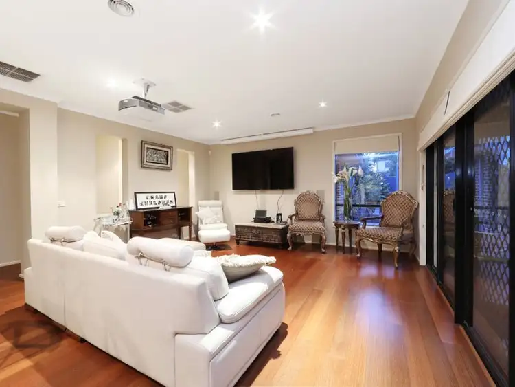 Fifth view of Homely house listing, 5 Banyalla Place, Rowville VIC 3178