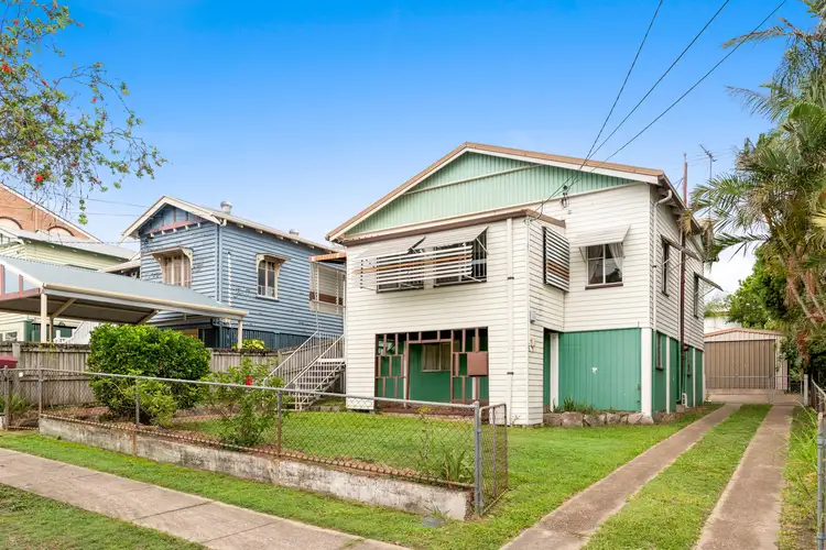 42 Galway Street, Greenslopes QLD 4120