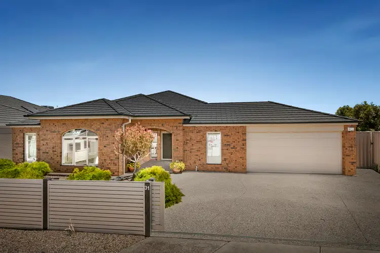 31 Forest Glade Way, Caroline Springs VIC 3023