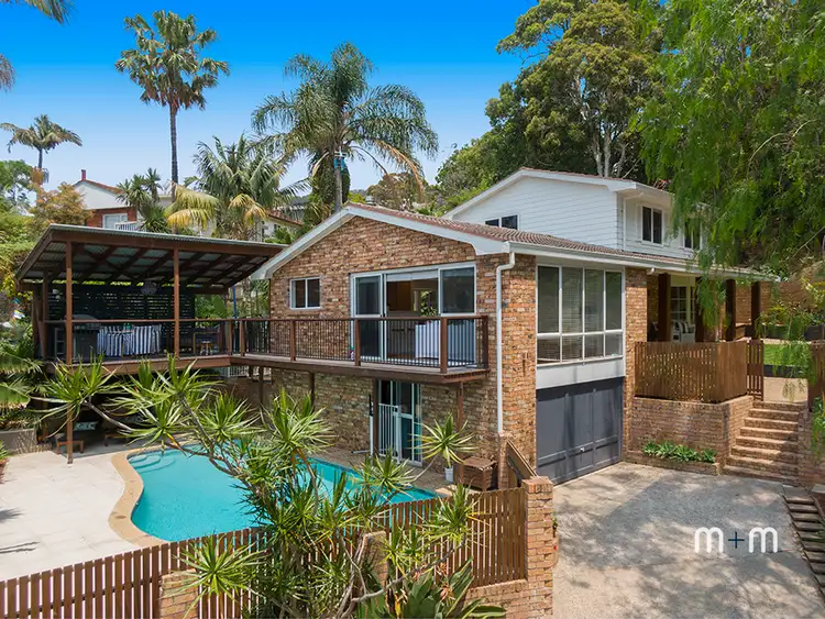 42 Kanangra Drive, Thirroul NSW 2515
