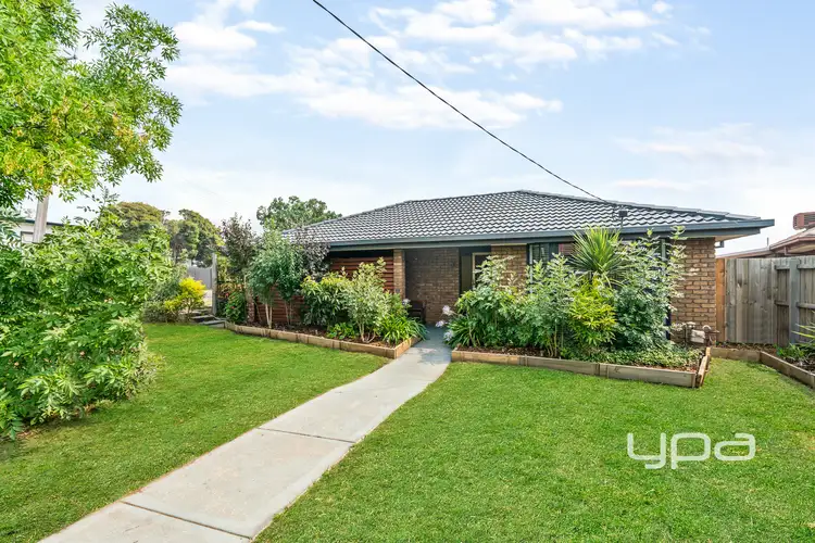 34 Blaxland Drive, Sunbury VIC 3429