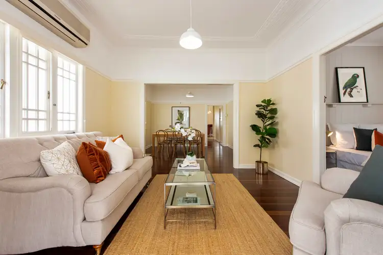 21 Ellis Street, Greenslopes QLD 4120