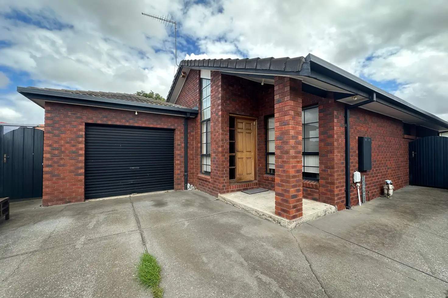 Main view of Homely unit listing, 2/127 Lady Nelson Way, Keilor Downs VIC 3038
