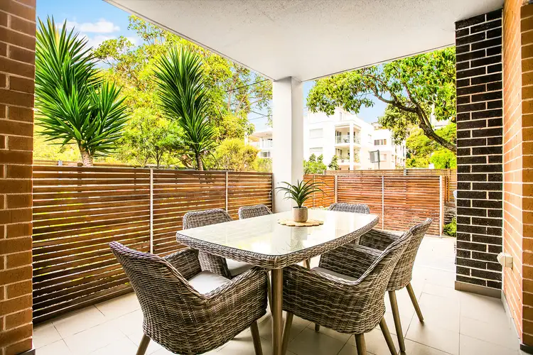 Main view of Homely unit listing, 3/30 Pacific Parade, Dee Why NSW 2099
