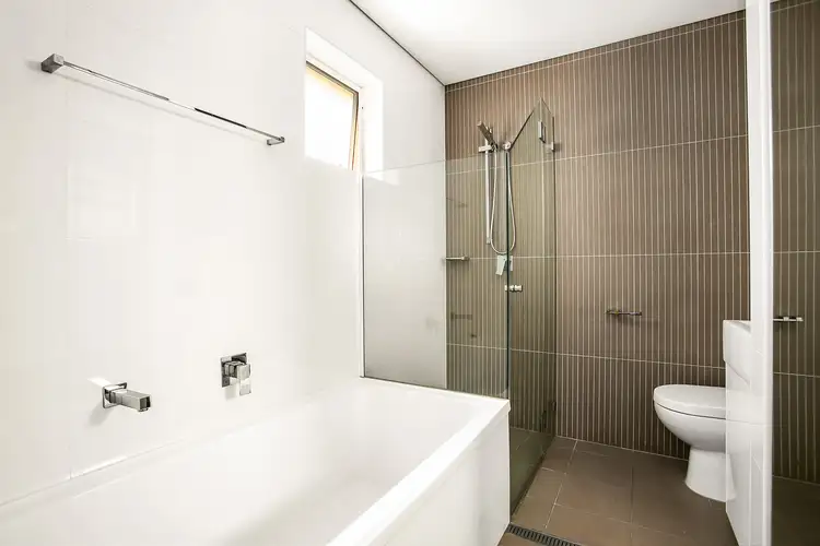 Fifth view of Homely unit listing, 3/30 Pacific Parade, Dee Why NSW 2099