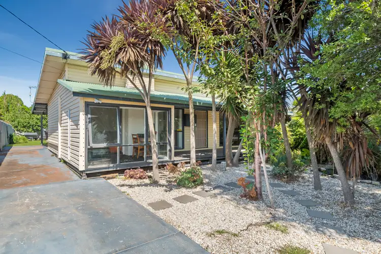 11 Rosalie Avenue, Dromana VIC 3936