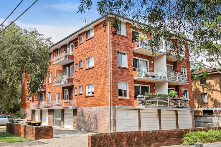 Second view of Homely unit listing, 8/28 Gladstone Street, Newport NSW 2106