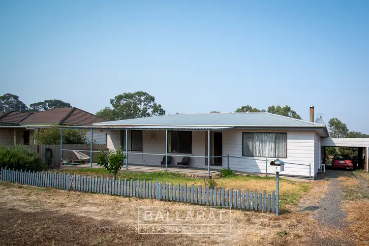 17 Thomas Street, Dunolly VIC 3472