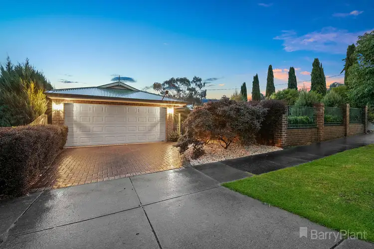 53 Eagle Drive, Pakenham VIC 3810