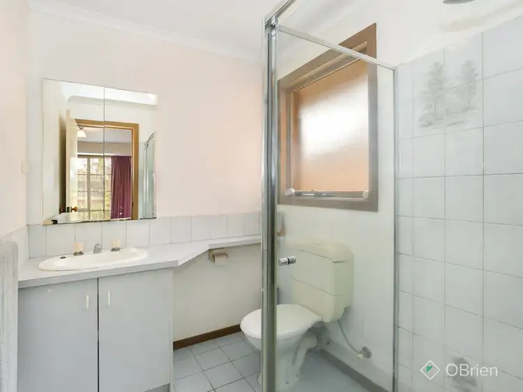 Sixth view of Homely house listing, 8 Burberry Court, Carrum Downs VIC 3201