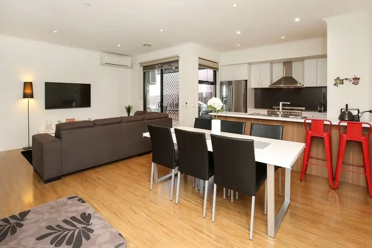 Fifth view of Homely house listing, 8 De Rossi Boulevard, Wollert VIC 3750