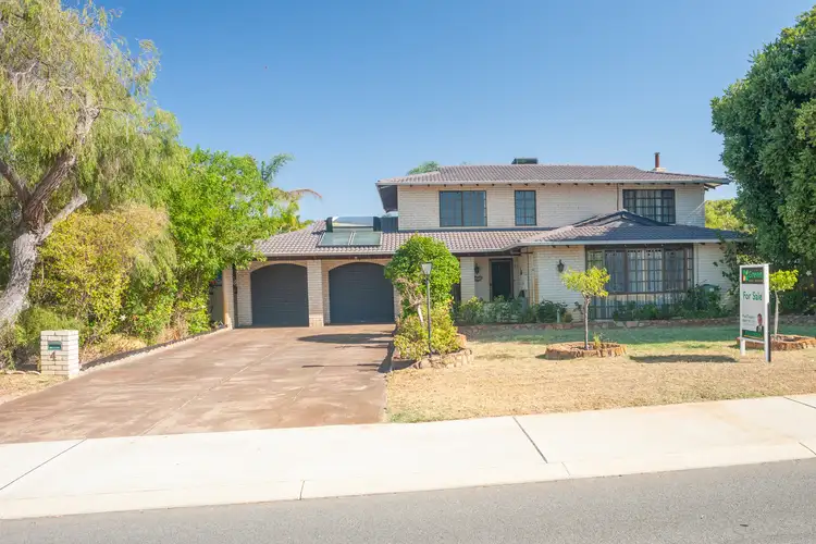 4 Glencoe Parade, Halls Head WA 6210