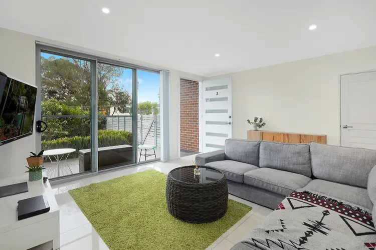 2/133 Birdwood Road, Georges Hall NSW 2198