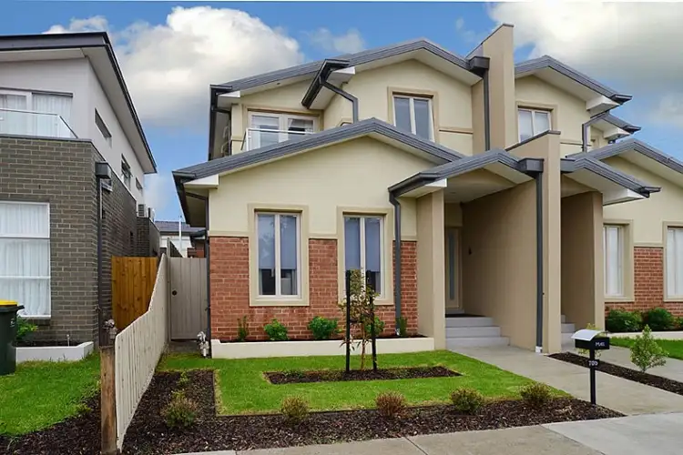 Main view of Homely townhouse listing, 70B Oakover Road, Preston VIC 3072