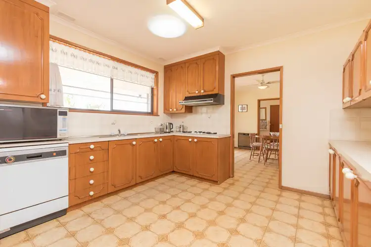 Fifth view of Homely house listing, 464 Koorlong Avenue, Irymple VIC 3498