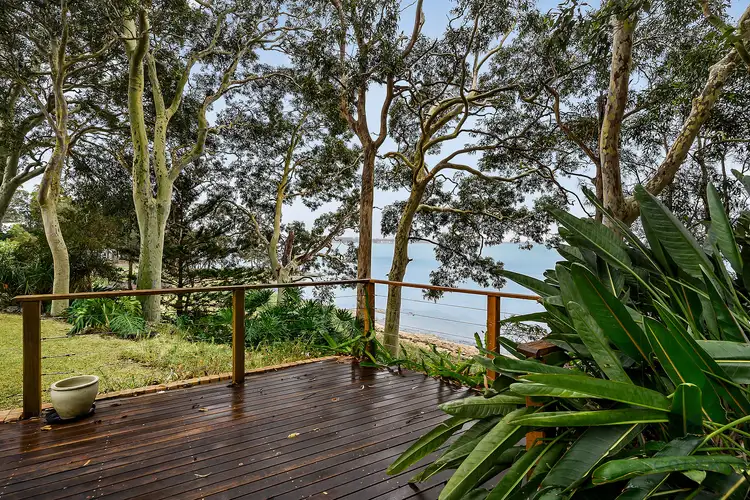 118 Tuggerawong Road, Wyongah NSW 2259