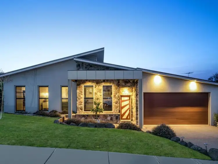 37 Grantham Drive, Highton VIC 3216