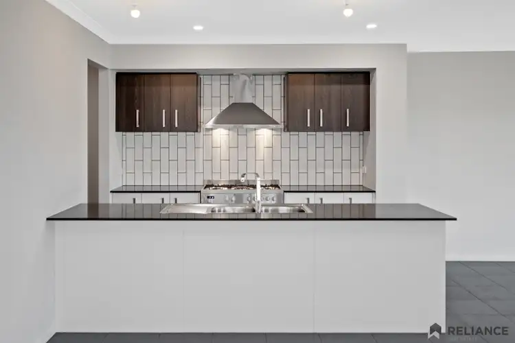 Fourth view of Homely house listing, 8 Ambervue Drive, Cobblebank VIC 3338