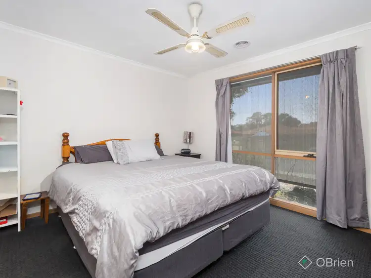 Fifth view of Homely house listing, 3 Rowellyn Avenue, Carrum Downs VIC 3201